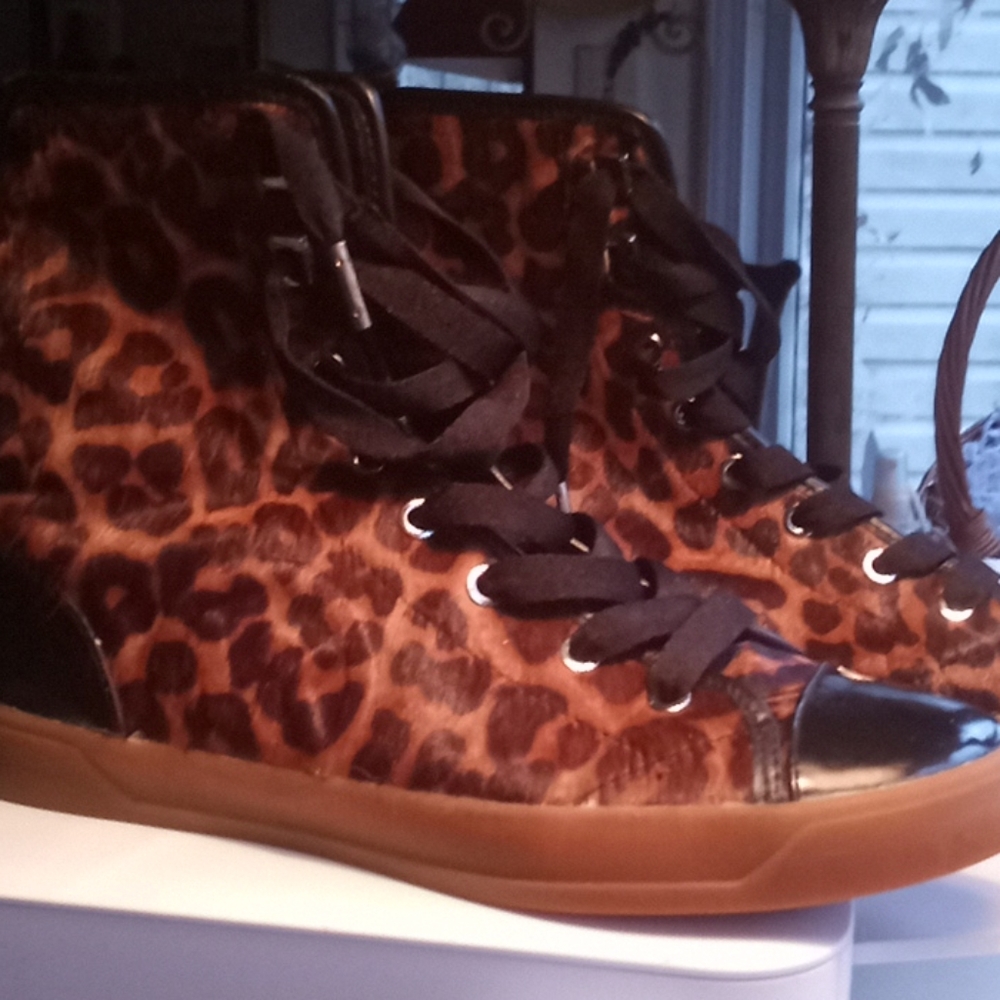 Michael Kors MK Haircalf/Leather Upper Rubber sole